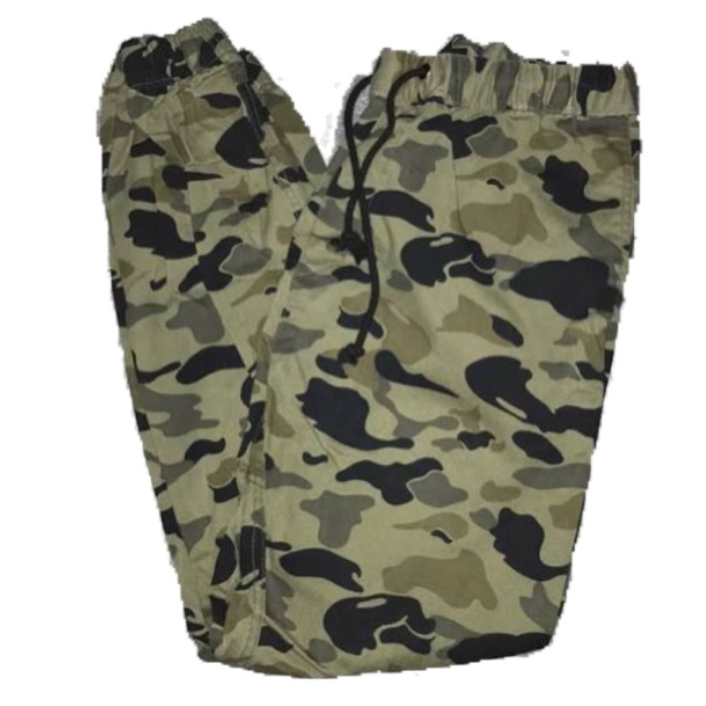 H&M Men’s Divided Camouflage Cargo Jogger Pants